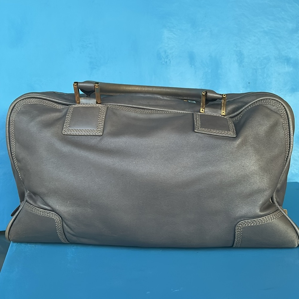LOVELY LOEWE 🤯🤯🤯 ELEPHANT GREY WITH A TOUCH OF PEARL!!! - Picture 10 of 13